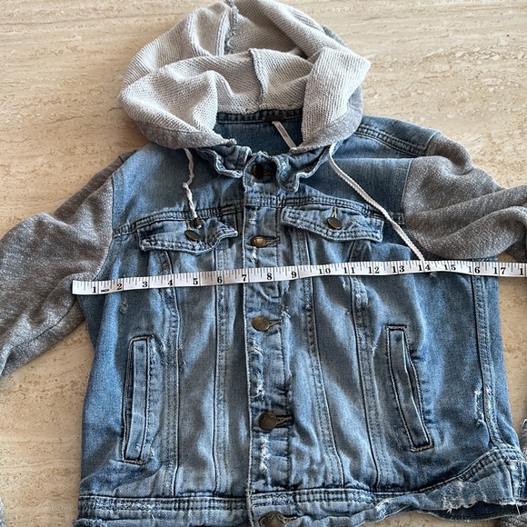 Free People Distressed Hooded Jean Jacket (size SMALL) - Picture 3 of 6